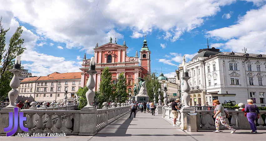 Slovenia Kenikmatan Liburan Musim Panas