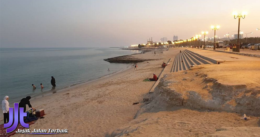 Menyusuri Pantai dan Lautan di Kuwait